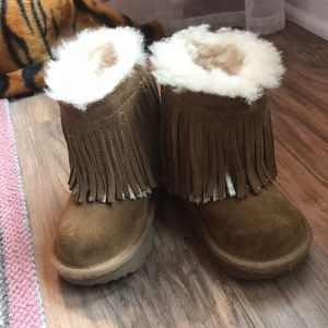 Toddler Sz 6 Uggs